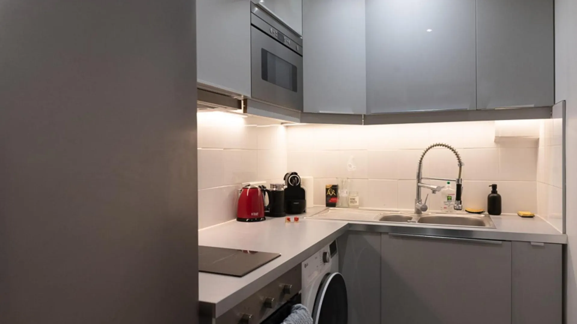 Apartamento Refurbished Love Nest On Montmartre Hilltop París
